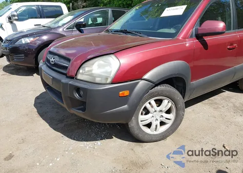 2006 Hyundai Tucson Gls/Limited from USA, damaged, VIN KM8JN72D16U377349